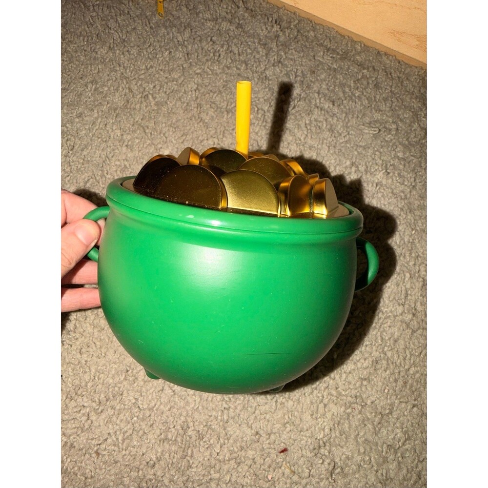 Pot of gold novelty drinkware st Patrick’s day green drink cup Irish luck